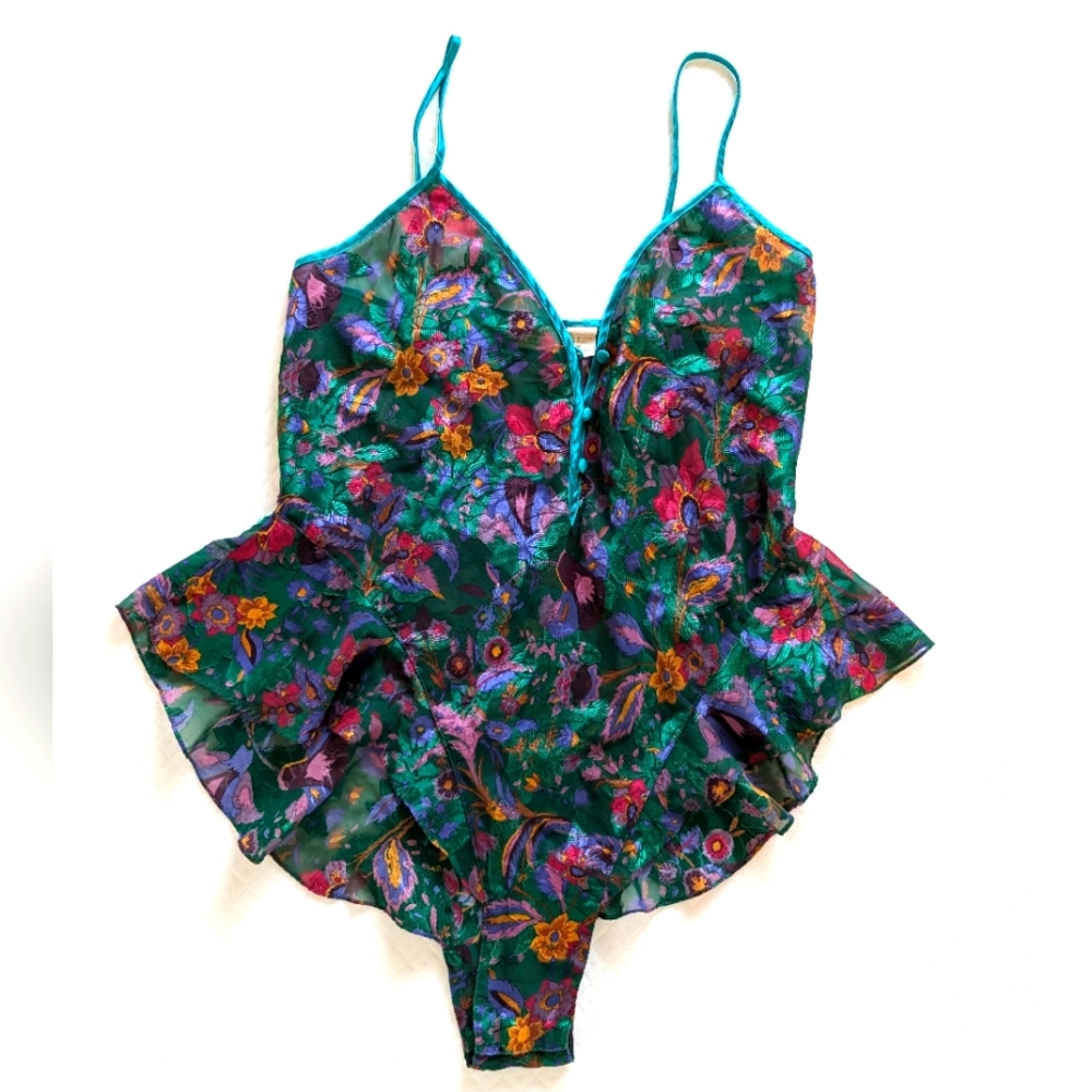 Victoria’s Secret Gold label Satin Y2K green floral ruffle teddy, size M